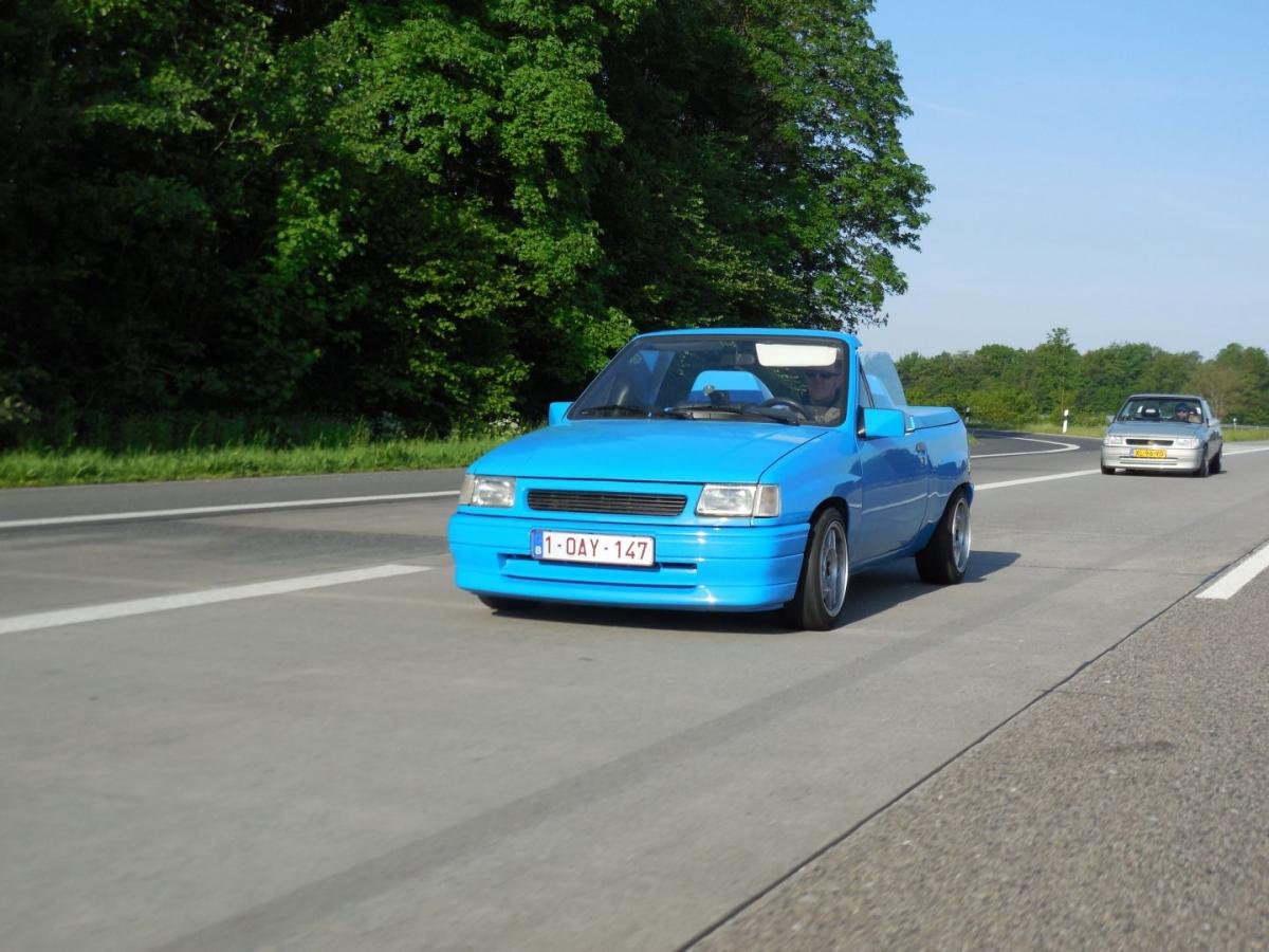 Vrijdag-Fandag-Opel-Corsa-A-Cabrio