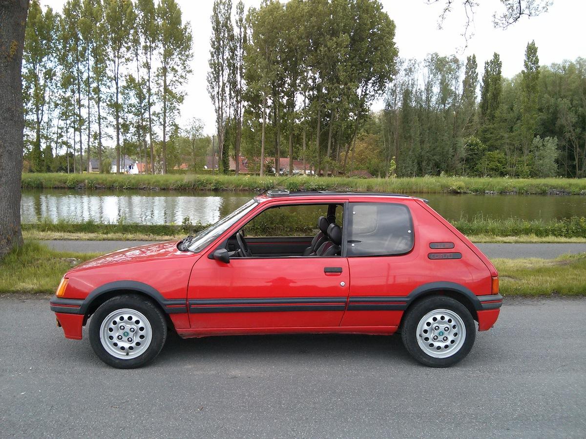 Vrijdag fandag peugeot 205 gti