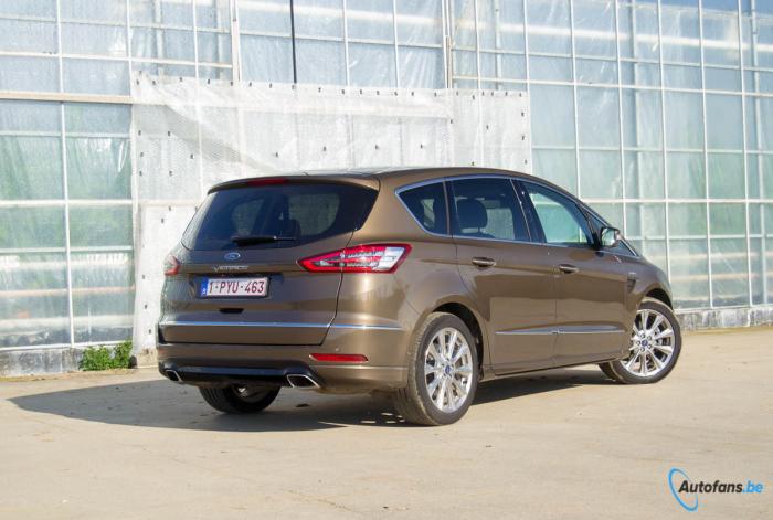 ford-s-max-vignale-2017-rijtest