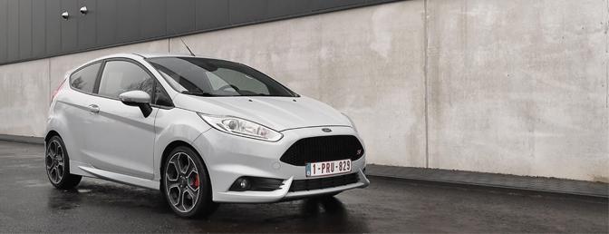 rijtest-ford-fiesta-st200