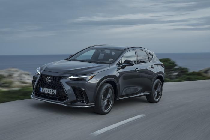 Lexus NX 450h+ 2022