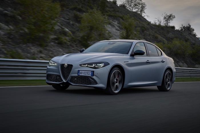 Rijtest Alfa Romeo Giulia 2.0T AWD Facelift 2023