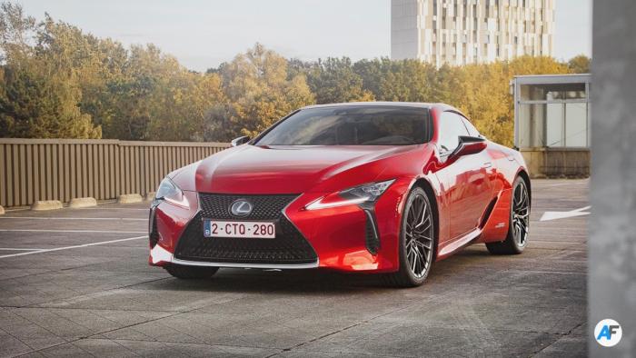 Test Lexus LC 500h Hokkaido Edition 2023