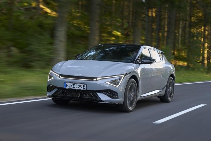 Kia EV6 facelift review 2025 Autofans