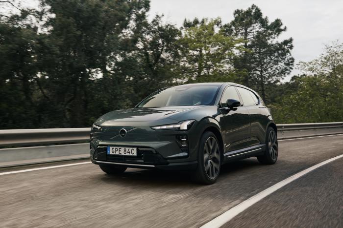 Volvo EX60 snelwegtest 2026