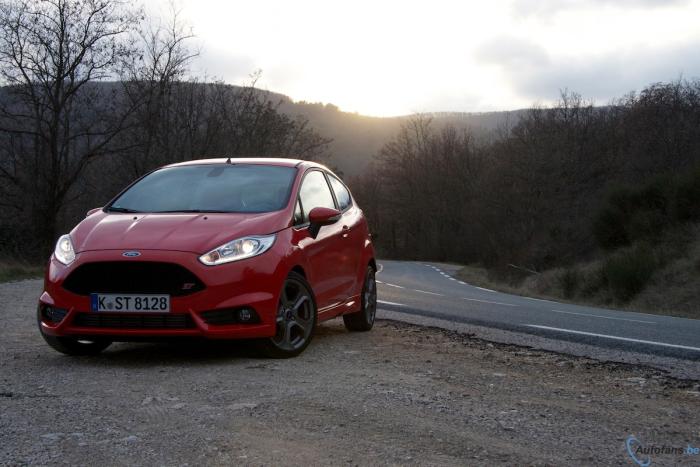 Ford Fiesta ST rijtest