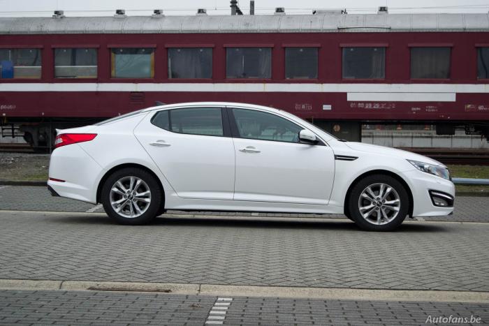 Rijtest: Kia Optima Hybrid