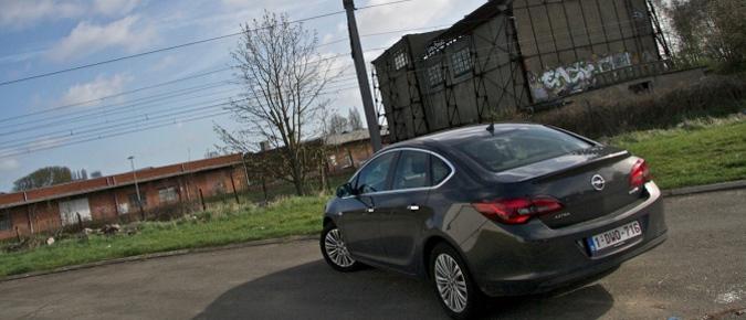 Rijtest: Opel Astra Sports Sedan 1.7 CDTI ecoFLEX 