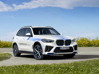 BMW iX5 Hydrogen 2021