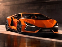 Lamborghini Revuelto info 2023