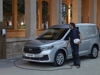 Ford Transit Connect PHEV 2024