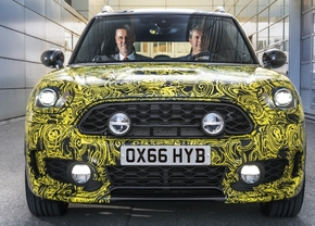 mini-countryman-plug-in_01