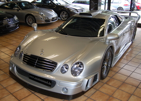 mercedes-clk-gtr_01