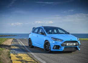 ford-focus-rs-performance-pack