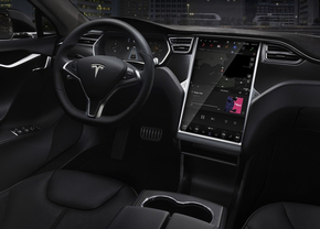 Tesla doit rappeler 158 000 voitures