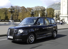 2018-london-taxi-levc-in-parijs-4