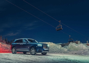 Rolls-Royce Cullinan ski taxi