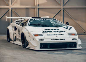 Liberty Walk Lamborghini Countach 2024