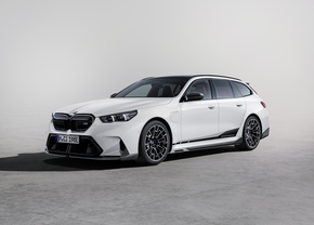 BMW M5 Touring M Performance parts