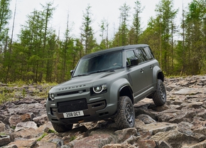 Land rover Defender Octa 2024 info prijs