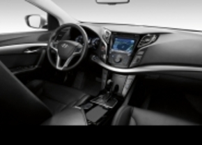 Hyundai toont i40, Veloster en Curb concept in Genève