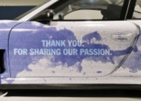 Porsche bedankt 1 miljoen Facebook-fans met... een speciaal model