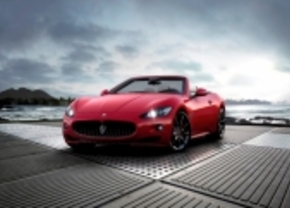 Officiaal Maserati GranCabrio Sport 2011