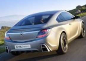 Opel wil opnieuw model boven de Insignia