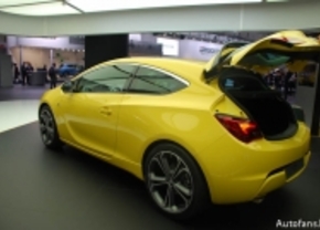 Live op de IAA 2011: Opel Astra GTC