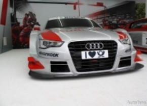 Live op de IAA 2011: Audi A5 DTM Concept
