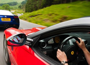 autofans videotip: lexus LFA vs Ferrari 599 gto