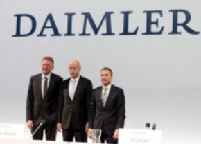 daimler geeft werknemers recordbonus van 4.100 euro