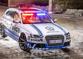 audi-rs4-politiewagen_01