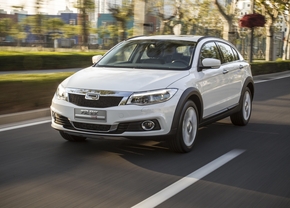 qoros-3-suv-2015_01