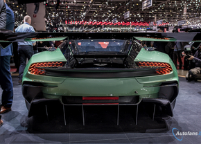 aston-martin-vulcan-geneve-2015-103