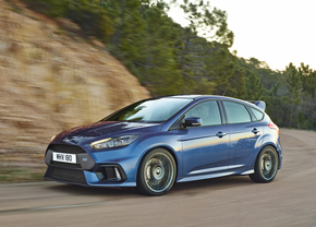 ford-focus-rs-2015_02