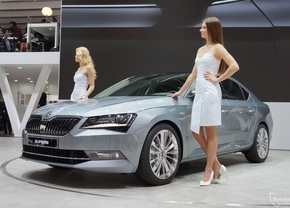 skoda-superb-2015-09