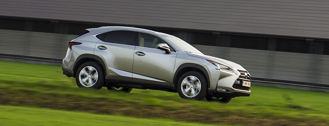 lexus-nx-300h-2014-test-thumb