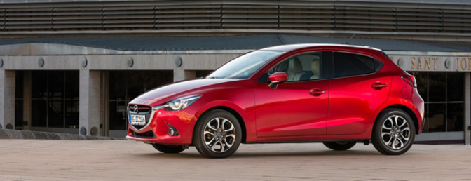 Rijtest-Mazda2