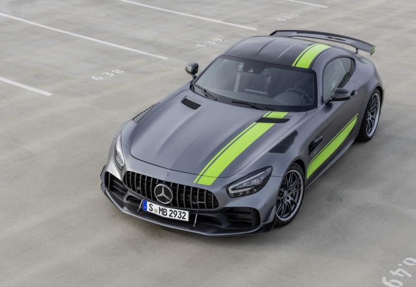 2018_amg_gt_r_pro_boven