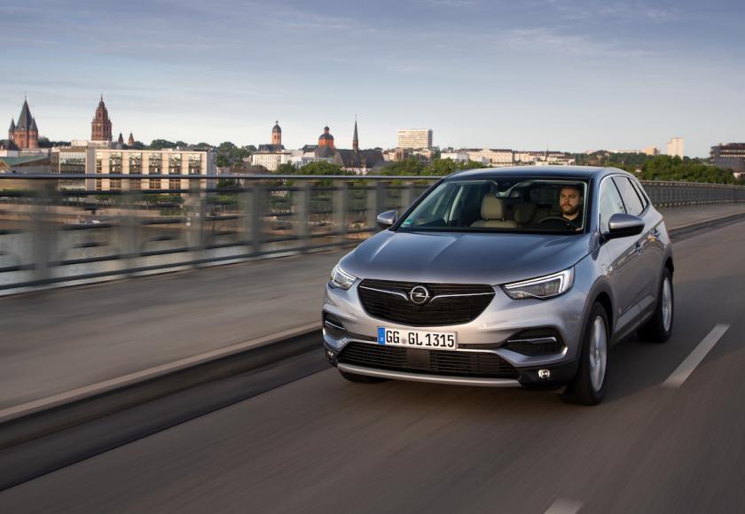 opel-grandland-x-1600-Turbo-180