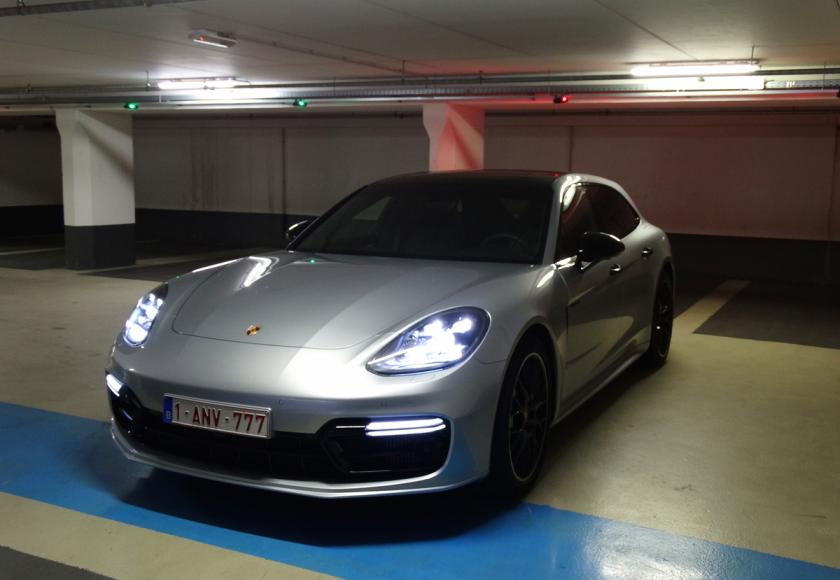 Porsche Panamera Turbo S E-hybrid Sport Turismo