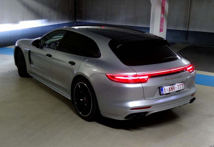 porsche-panamera-turbo-s-ehybrid-sport-turismo