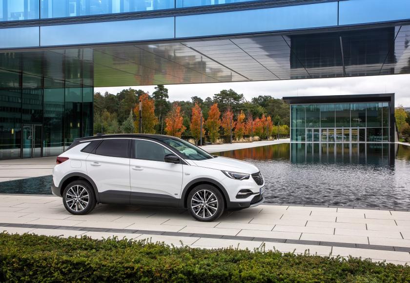 opel grandland x hybrid fwd