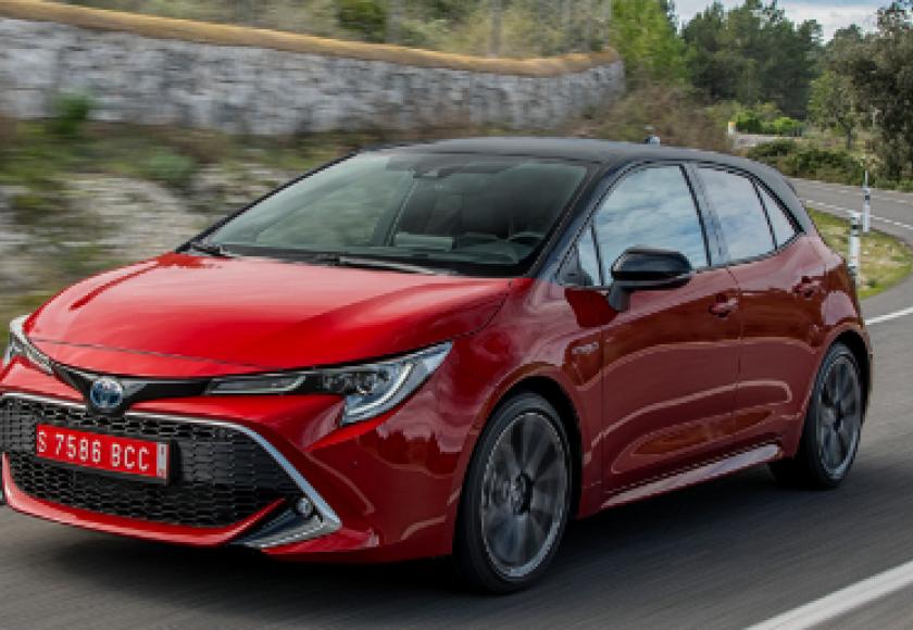 toyota corolla rijtest 2019
