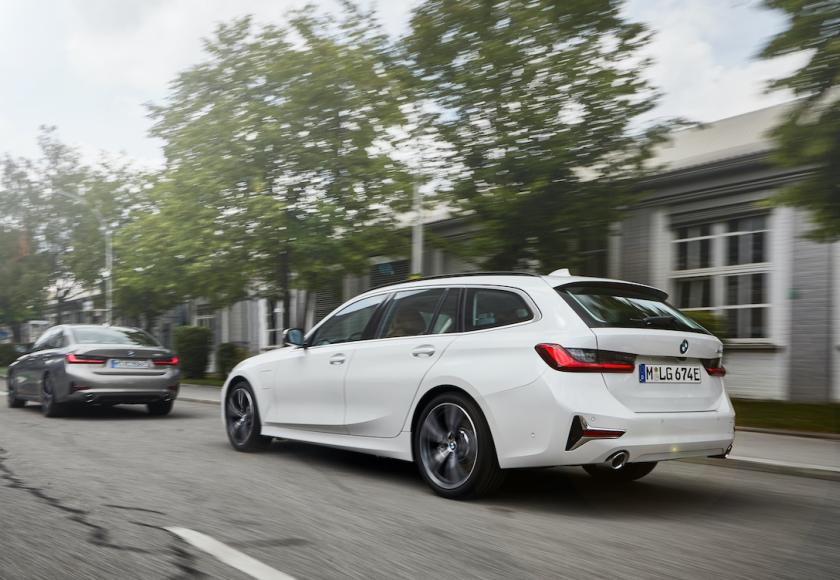 BMW 330e xDrive Touring Genève 2020