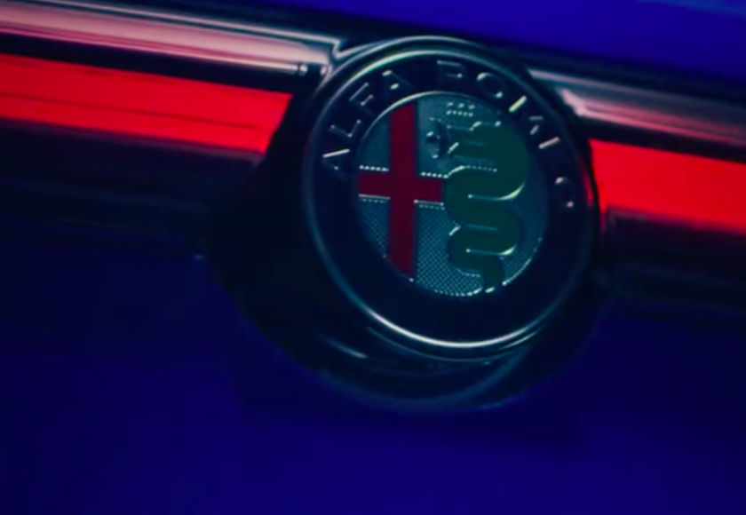 Alfa Romeo Tonale teaser 2022