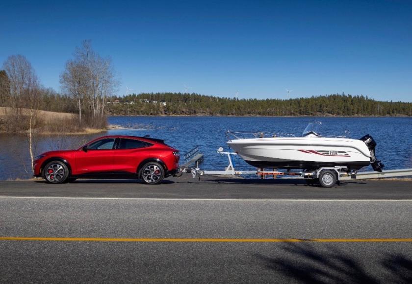 Ford Mustang Mach-E update sleepcapaciteit 2022