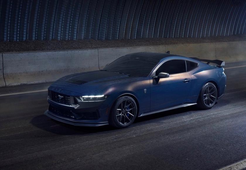 Ford Mustang Dark Horse 2022