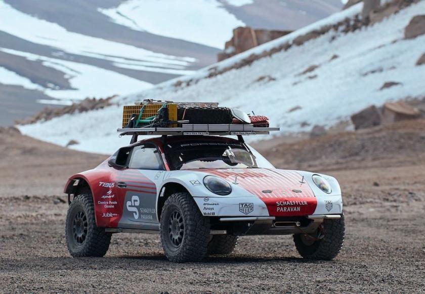 Porsche 911 offroad 2022